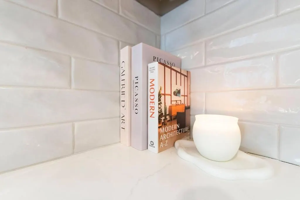 Brand New Cozy Modern Bungalow W/Hot Tub+Movieroom 7 Min From Uptown Σάρλοτ Σπίτι διακοπών